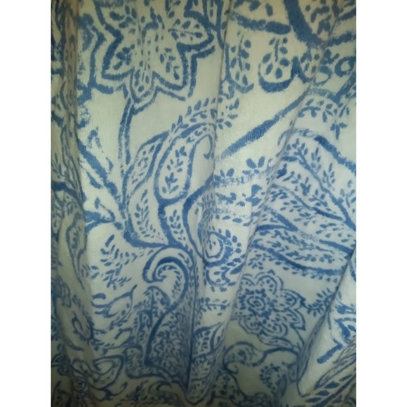 Chaps Womens Blue White Paisley Peasant Blouse Smocked Hem Top Size L - Picture 3 of 4